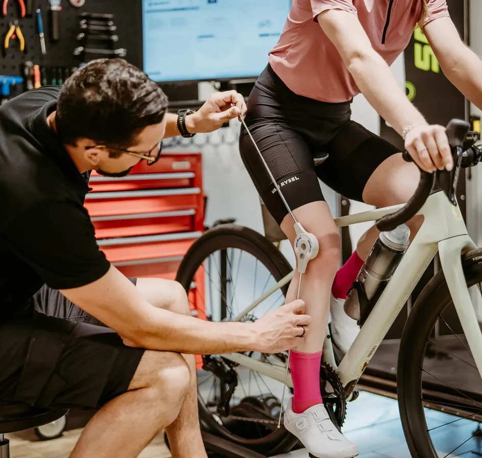 Bikefitting auf dem Rad im Laden